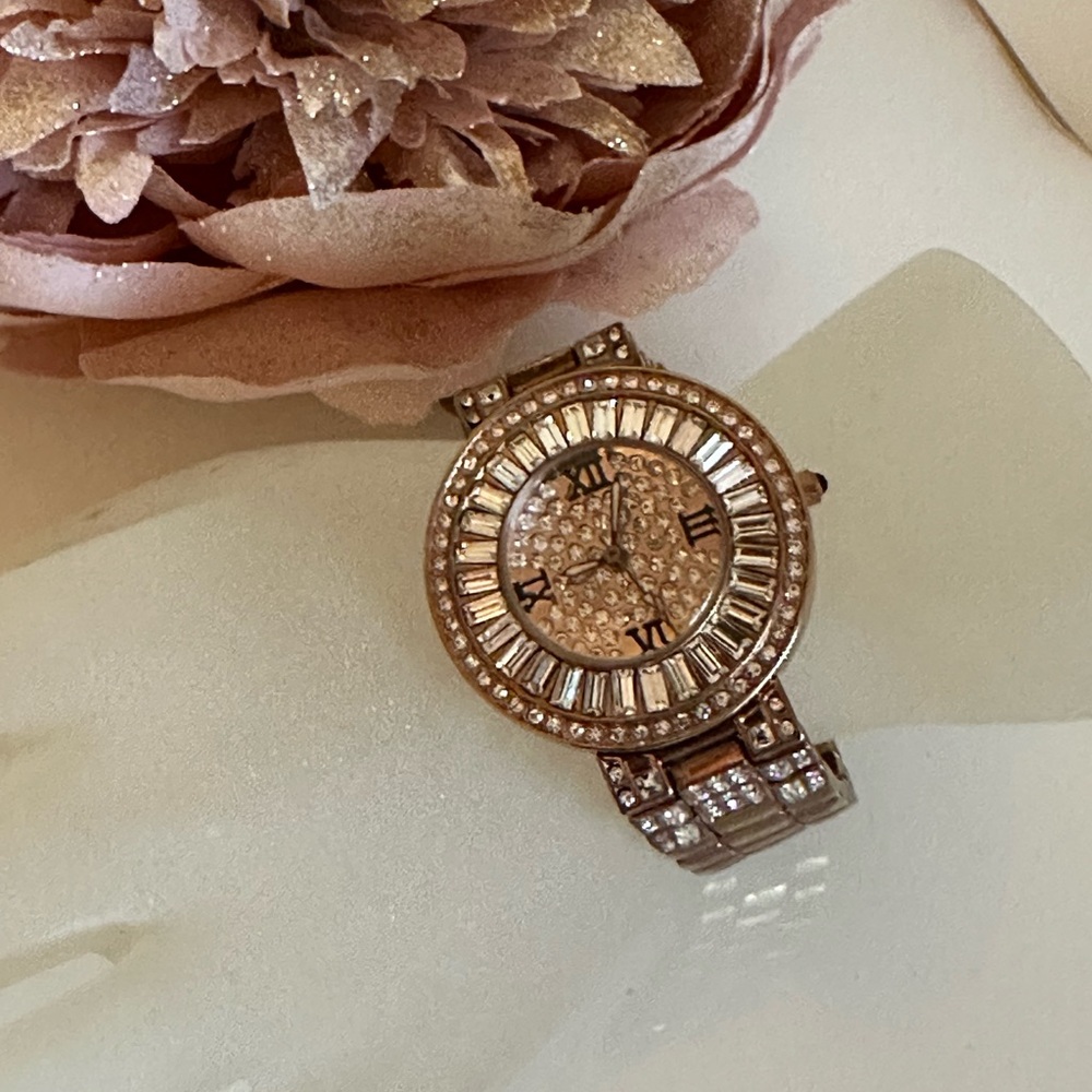 Crystal fashion watch